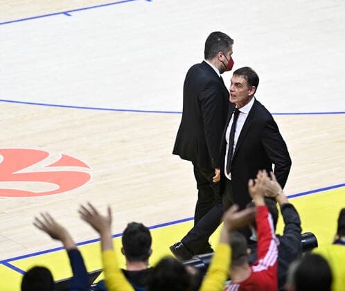 Olympiacos Piraeus coach Georgios Bartzokas had 2 back to back technichals and ejected during the Turkish Airlines Euroleague Basketball match between Fenerbahce Beko Istanbul and Olympiacos Piraeus at Ulker Arena in Istanbul , Turkey on January 11, 2022. ( Photo : Seskimphoto ) 