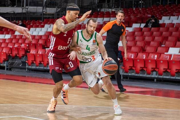 Nick Weiler Babb 0 FC Bayern , Lukas Lekavicius 4 Zalgiris Kaunas , FC Bayern Basketball vs Zalgiris Kaunas, Euroleague, 11 01 2022 Muenchen Bayern Germany Copyright: xkolbert-press UlrichxGamelx