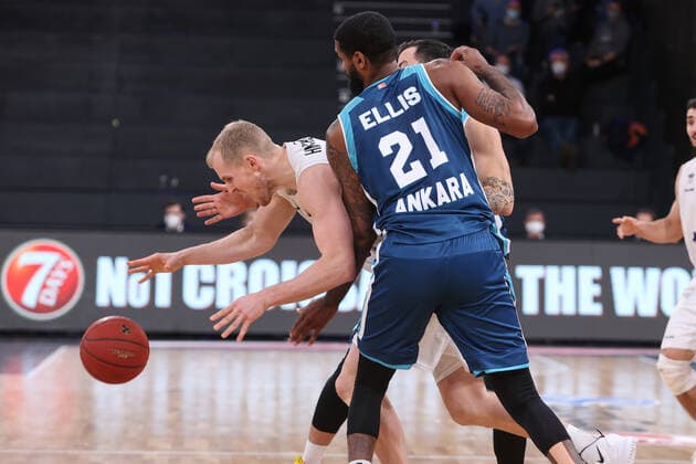 Basketball EuroCup, Hamburg Towers Türk Telekom Ankara, Hamburg, 11 01 2022 Seth Hinrichs Towers, l Octavius Ellis Ankara Hamburg Germany