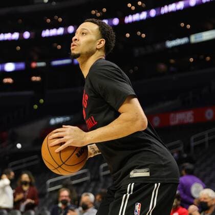 Amir Coffey of the Clippers warms up before the NBA, Basketball Herren, USA game between Los Angeles Clippers and Denver Nuggets, at the Crypto.com Arena in Los Angeles (United States). Los Angeles Clippers vs Denver Nuggets !ACHTUNG: NUR REDAKTIONELLE NUTZUNG!  Copyright: xPhillipxKimx AME8441 20220112-7416295e7d2e4ec2b96979877db6c32ffdaf384f