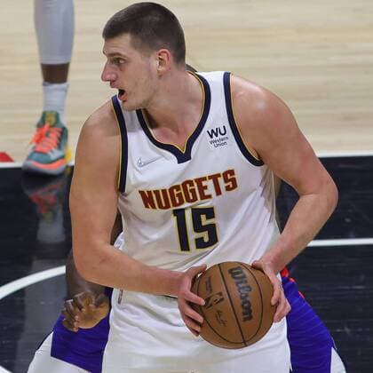 Nikola Jokic of the Nuggets controls a ball during an NBA, Basketball Herren, USA game between the Los Angeles Clippers and the Denver Nuggets, at the Crypto.com Arena in Los Angeles (United States). Los Angeles Clippers vs Denver Nuggets !ACHTUNG: NUR REDAKTIONELLE NUTZUNG!  Copyright: xPhillipxKimx AME8445 20220112-0150e0cd9ef005827027d8786ed57e641398920f