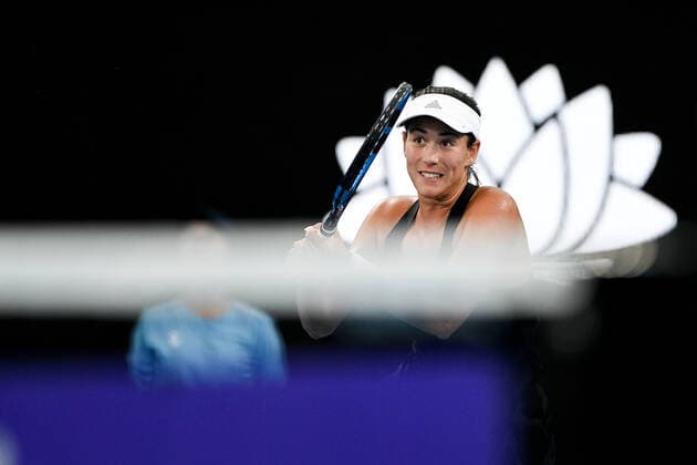 SYDNEY, AUSTRALIA - JANUARY 12: Garbine Muguruza of Spain plays a backhand during the Sydney Classic Tennis match between Garbine Muguruza of Spain and Ekaterina Alexandrova of Russia at Ken Rosewall Arena on January 12, 2022 in Sydney, Australia. (Photo by Steven Markham Icon Sportswire) TENNIS: JAN 12 Sydney Classic Icon2201120096