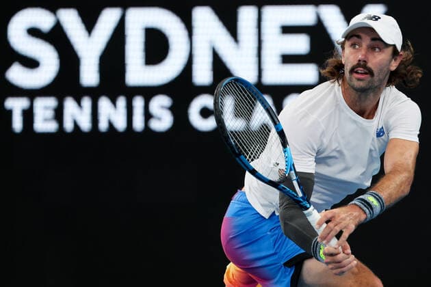 SYDNEY TENNIS CLASSIC, Jordan Thompson of Australia in action during his Round of 16 match against Reilly Opelka of the USA on Day 3 of the Sydney Tennis Classic at Ken Rosewall Arena in Sydney, Wednesday, January 12, 2022. ( NO ARCHIVING, EDITORIAL USE ONLY, NO USE IN BOOKS WITHOUT CONSENT SYDNEY NSW AUSTRALIA  Copyright: xPAULxBRAVENx 20220112001612728898