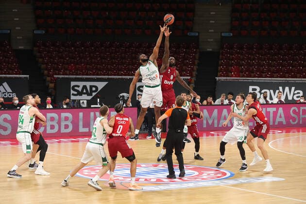 Josh Nebo BC Zalgiris Kaunas, 7 and Othello Hunter Bayern Basketball, 8 at jump ball GER, FC Bayern Basketball vs BC Zalgiris Kaunas, Basketball, EuroLeague, 2021 2022 season, 11 01 2022, GER, FC Bayern Basketball vs BC Zalgiris Kaunas, Basketball, EuroLeague, 2021 2022 season, 11 01 2022, Munich. Copyright: xEIBNER MarcelxEngelbrechtx EP_EER