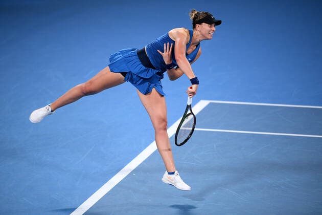 SYDNEY TENNIS CLASSIC, Paula Badosa of Spain serves during her Round of 16 match against Ajla Tomljanovic of Australia on Day 3 of the Sydney Tennis Classic at Sydney Olympic Park in Sydney, Wednesday, January 12, 2022. ( NO ARCHIVING, EDITORIAL USE ONLY, NO USE IN BOOKS WITHOUT CONSENT SYDNEY NSW AUSTRALIA  Copyright: xDANxHIMBRECHTSx 20220112001612745229