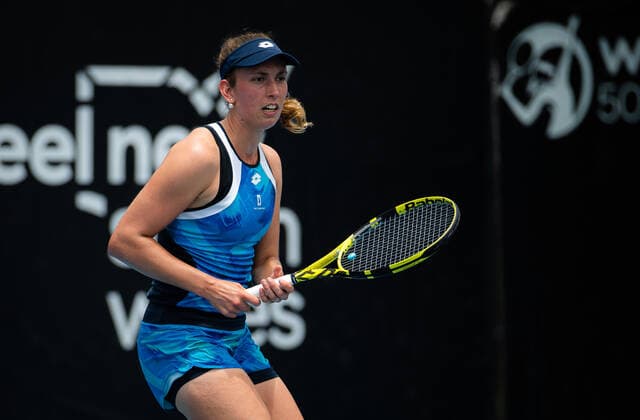 January 12, 2022, SYDNEY, AUSTRALIA: Elise Mertens of Belgium in action during the second round of the 2022 Sydney Tennis Classic WTA, Tennis Damen 500 tennis tournament against Daria Kasatkina of Russia SYDNEY AUSTRALIA - ZUMAa181 20220112_zaa_a181_044 Copyright: xRobxPrangex