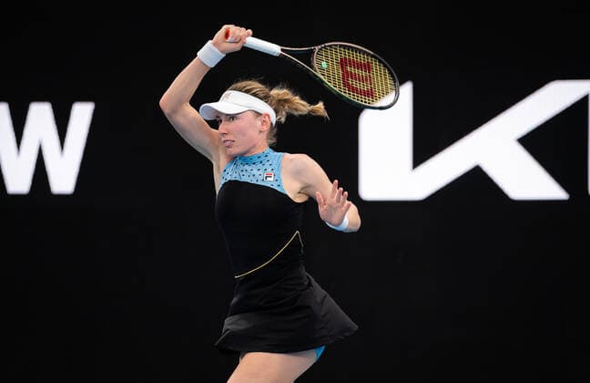 January 12, 2022, SYDNEY, AUSTRALIA: Ekaterina Alexandrova of Russia in action during the second round of the 2022 Sydney Tennis Classic WTA, Tennis Damen 500 tennis tournament against Garbine Muguruza of Spain SYDNEY AUSTRALIA - ZUMAa181 20220112_zaa_a181_059 Copyright: xRobxPrangex