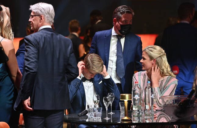 Fußball, Belgien, Golden Shoe Award in Puurs Club s Charles De Ketelaere looks dejected after the 68th edition of the Golden Shoe award ceremony, Wednesday 12 January 2022, in Puurs. The Golden Shoe (Gouden Schoen Soulier d Or) is an award for the best soccer player of the Belgian Jupiler Pro League championship during the calender year 2019. DIRKxWAEM  x3172471x
