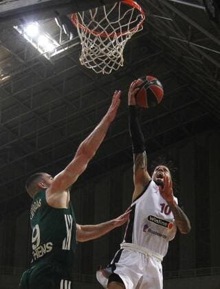 Greece Basketball Euroleague Panathinaikos - CSKA 6739836 12.01.2022 CSKA s Daniel Hackett, right, tries to score against Panathinaikos Vasilis Kavvadas during the Euroleague basketball match between Panathinaikos Athens and CSKA Moscow, in Athens, Greece. Mikhail Serbin Sputnik Athens Greece  Copyright: xMikhailxSerbinx