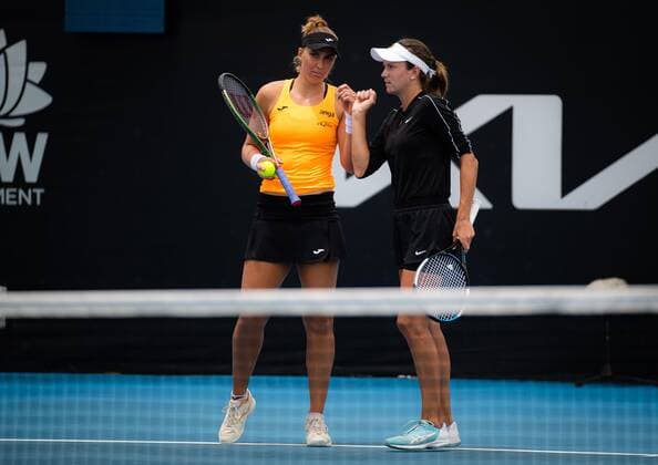 Mandatory Credit: Photo by Rob Prange Shutterstock (12751288bo) Beatriz Haddad Maia of Brazil & Anna Danilina of Kazakhstan playing doubles at the 2022 Sydney Tennis Classic WTA, Tennis Damen 500 tennis tournament Sydney Tennis Classic, Day 4, Tennis, Olympic Park, Sydney, Australia - 13 Jan 2022 Sydney Tennis Classic, Day 4, Tennis, Olympic Park, Sydney, Australia - 13 Jan 2022 Copyright: xRobxPrange Shutterstockx 12751288bo