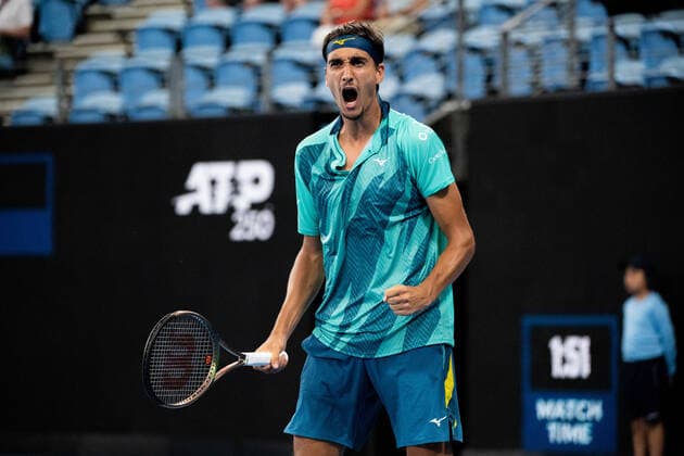 Tennis, ATP-Turnier in Sydney SYDNEY TENNIS CLASSIC, Lorenzo Sonego of Italy celebrates during his match against Aslan Karatsev of Russia on Day 4 of the Sydney Tennis Classic at Ken Rosewall Arena, in Sydney, Thursday, January 13, 2022. ( NO ARCHIVING, EDITORIAL USE ONLY, NO USE IN BOOKS WITHOUT CONSENT SYDNEY NSW AUSTRALIA  Copyright: xJAMESxGOURLEYx 20220113001612997330