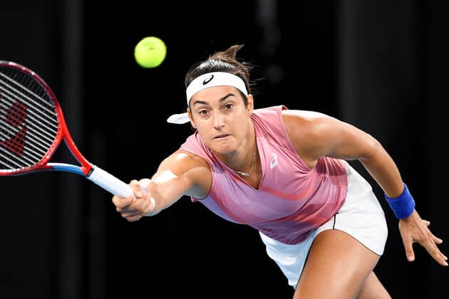 SYDNEY, AUSTRALIA - JANUARY 13: Caroline Garcia of France plays a forehand during the Sydney Classic Tennis match between Barbora Krejcikova of the Czech Republic and Caroline Garcia of France at Ken Rosewall Arena on January 13, 2022 in Sydney, Australia. (Photo by Steven Markham Icon Sportswire) TENNIS: JAN 13 Sydney Classic Icon2201130083