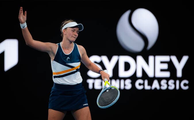 January 12, 2022, SYDNAY, AUSTRALIA: Barbora Krejcikova of the Czech Republic in action during the second round of the 2022 Sydney Tennis Classic WTA, Tennis Damen 500 tennis tournament against Jaqueline Cristian of Romania SYDNAY AUSTRALIA - ZUMAa181 20220112_zaa_a181_145 Copyright: xRobxPrangex