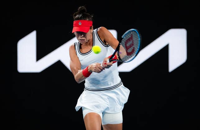 January 12, 2022, SYDNAY, AUSTRALIA: Ajla Tomljanovic of Australia in action during the second round of the 2022 Sydney Tennis Classic WTA, Tennis Damen 500 tennis tournament against Paula Badosa of Spain SYDNAY AUSTRALIA - ZUMAa181 20220112_zaa_a181_158 Copyright: xRobxPrangex
