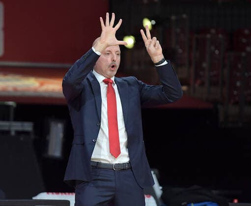 13 01 2022, xemx, basketball Euroleague, FC Bayern Muenchen AS Monaco emspor, v l head coach Sasa Obradovic AS Monaco gives instructions, gestures with arms, gesticulate, gives instructions Muenchen