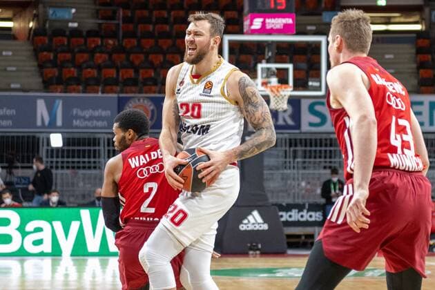 Corey Walden 2 FC Bayern , Donatas Motiejunas 20 AS Monaco Basket , FC Bayern Basketball vs AS Monaco Basket, Euroleague, 13 01 2022 Muenchen Bayern Germany Copyright: xkolbert-press UlrichxGamelx
