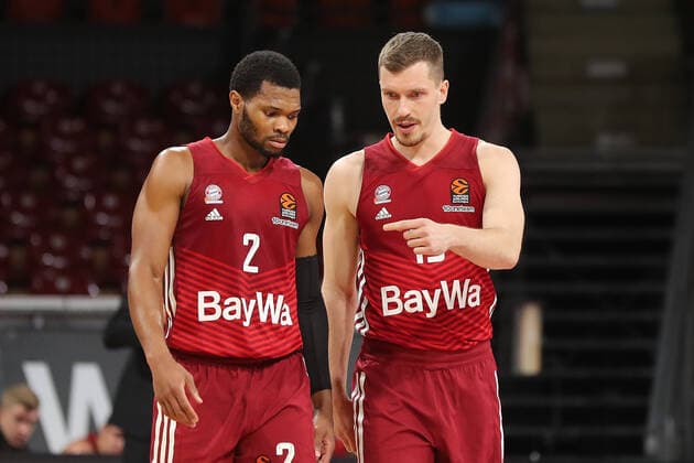 Corey Walden Bayern Basketball, 2 and Andreas Obst Bayern Basketball, 13 in conversation GER, FC Bayern Basketball vs AS Monaco, Basketball, EuroLeague, 2021 2022 season, 13 01 2022, GER, FC Bayern Basketball vs AS Monaco, Basketball, EuroLeague, 2021 2022 season, 13 01 2022 Munich. Copyright: xEIBNER MarcelxEngelbrechtx EP_EER