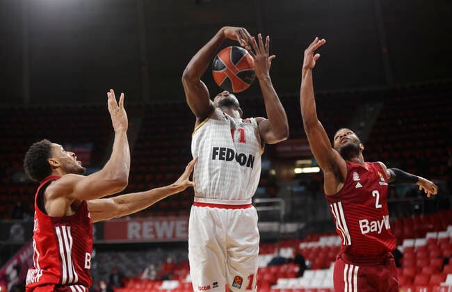 13 01 2022, Euroleague, FC Bayern Basketball vs AS Monaco, Basketball , Sport, in picture Augustine Rubit FCB Basketball , DIALLO, ALPHA AS Monaco and Corey Walden FCB Basketball