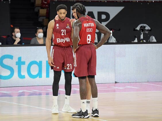 13 01 2022, xemx, Basketball Euroleague, FC Bayern Muenchen AS Monaco emspor, v l Augustine Rubit FC Bayern Basketball , Vladimir Lucic FC Bayern Basketball , Othello Hunter FC Bayern Basketball Muenchen