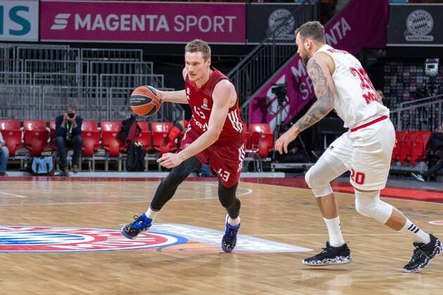 Leon Radosevic 43 FC Bayern , Donatas Motiejunas 20 AS Monaco Basket , FC Bayern Basketball vs AS Monaco Basket, Euroleague, 13 01 2022 Muenchen Bayern Germany Copyright: xkolbert-press UlrichxGamelx