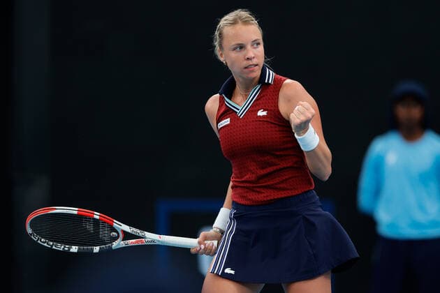 Anett Kontaveit of Estonia plumps her fist against Barbora Krejcikova of Czech Republic during the WomenÕs Semi Final at the Sydney Tennis Classic 2022 at Sydney Olympic Park Tennis Centre, Sydney, Australia on 14 January 2022. Copyright: xPeterxDovganx 30470570