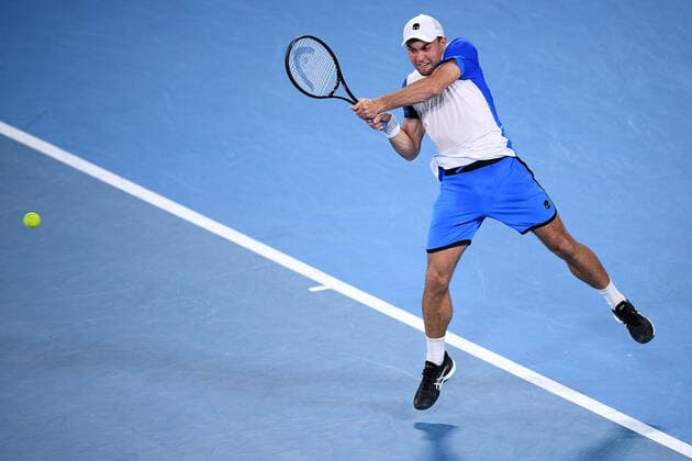 SYDNEY TENNIS CLASSIC, Aslan Karatsev of Russia during his semi final match against Daniel Evans of Great Britain on Day 5 of the Sydney Tennis Classic at Sydney Olympic Park in Sydney, Friday, January 14, 2022. ( NO ARCHIVING, EDITORIAL USE ONLY, NO USE IN BOOKS WITHOUT CONSENT SYDNEY NSW AUSTRALIA  Copyright: xDANxHIMBRECHTSx 20220114001613334599