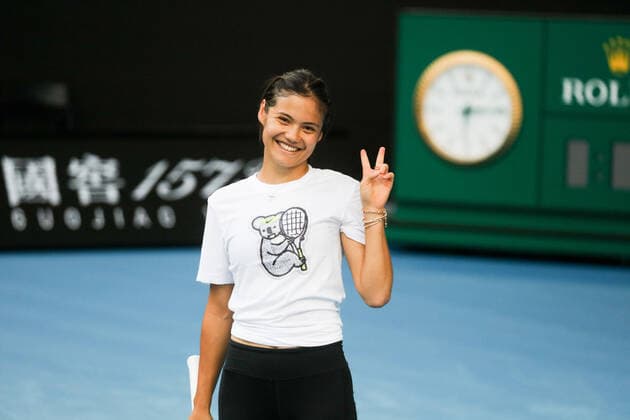 January 14, 2022: EMMA RADUCANU of Great Britain during a practice session ahead of the 2022 Australian Open at Melbourne Park on January 14, 2022 in Melbourne, Australia. - ZUMAp121 20220114_zsp_p121_021 Copyright: xChrisxPutnamx