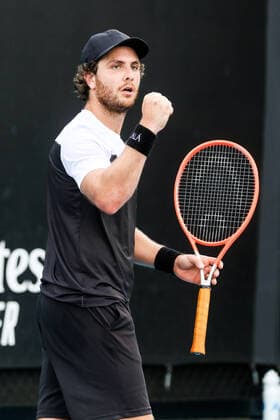 January 14, 2022: Marco Trungelliti of Argentina beats Damir Dzumhur of Bosnia on day 5 of 2022 Australian Open Qualifying at Melbourne Park on January 14, 2022 in Melbourne, Australia. - ZUMAp121 20220114_zsp_p121_077 Copyright: xChrisxPutnamx