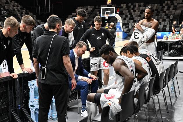 14 01 2022 Basketball Season 2021 2022 2 Bundesliga Pro A 19 Matchday Nürnberg Falcons Basketball Club NBC RASTA Vechta Vytautas Buzas Coach Headcoach Nürnberg Falcons BC NBC and team Team