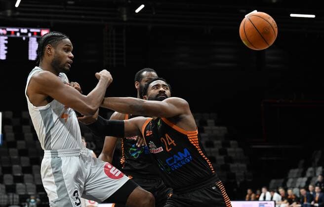 14 01 2022 Basketball Season 2021 2022 2 Bundesliga Pro A 19 Matchday Nürnberg Falcons Basketball Club NBC RASTA Vechta Antonio Lee AJ Davis Jr 3, Nürnberg Falcons BC NBC Preston Purifoy 24, RASTA Vechta