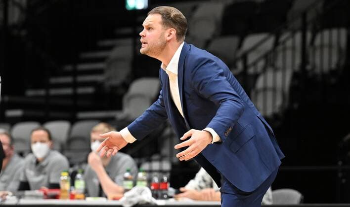 14 01 2022 Basketball Season 2021 2022 2 Bundesliga Pro A 19 Matchday Nürnberg Falcons Basketball Club NBC RASTA Vechta Vytautas Buzas Coach Headcoach Nürnberg Falcons BC NBC