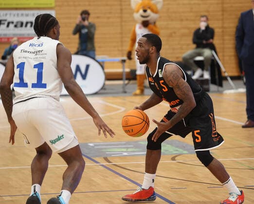 Demarkus Stuckey Schwenningen 5 , VfL Sparkassenstars Bochum vs wiha Panthers Schwenningen, Basketball, 2 Bundesliga, 19 Spieltag, 14 01 2022, VfL Sparkassenstars Bochum vs wiha Panthers Schwenningen, Basketball, 2 Bundesliga, 19 Spieltag, 14 01 2022, Photo EIBNER Joerg Niebergall Bochum Copyright: xJoergxNiebergall Eibner-Pressefox EP_JNL