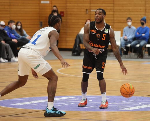 Demarkus Stuckey Schwenningen 5 , VfL Sparkassenstars Bochum vs wiha Panthers Schwenningen, Basketball, 2 Bundesliga, 19 Spieltag, 14 01 2022, VfL Sparkassenstars Bochum vs wiha Panthers Schwenningen, Basketball, 2 Bundesliga, 19 Spieltag, 14 01 2022, Photo EIBNER Joerg Niebergall Bochum Copyright: xJoergxNiebergall Eibner-Pressefox EP_JNL