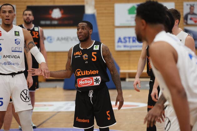 Demarkus Stuckey Schwenningen 5 , VfL Sparkassenstars Bochum vs wiha Panthers Schwenningen, Basketball, 2 Bundesliga, 19 Spieltag, 14 01 2022, VfL Sparkassenstars Bochum vs wiha Panthers Schwenningen, Basketball, 2 Bundesliga, 19 Spieltag, 14 01 2022, Photo EIBNER Joerg Niebergall Bochum Copyright: xJoergxNiebergall Eibner-Pressefox EP_JNL