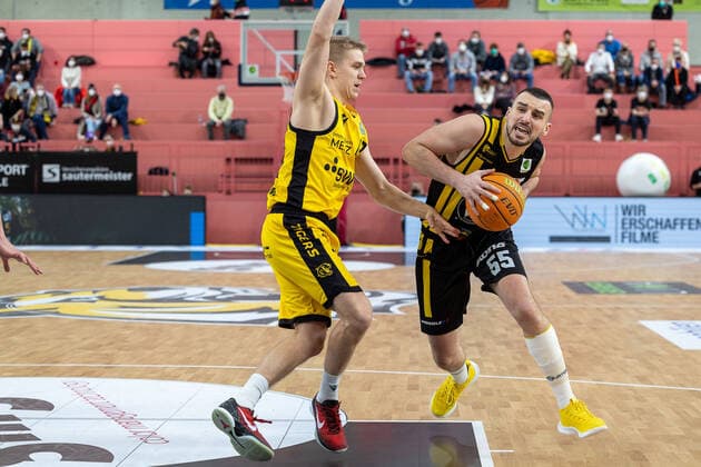 Karlo Miksic Kirchheim Knights, 55 Tigers Tuebingen vs Kirchheim Knights, 2 Basketball Bundesliga, Pro A, Barmer 2 Basketball, 19 Spieltag , Spielzeit 2021 2022, 14 01 2022 Tigers Tuebingen vs Kirchheim Knights, 2 Basketball Bundesliga, Pro A, Barmer 2 Basketball, 19 Spieltag , Spielzeit 2021 2022, 14 01 2022 Tuebingen Copyright: xNinaxSanderx xEibnerxPressefotox EP_NSR