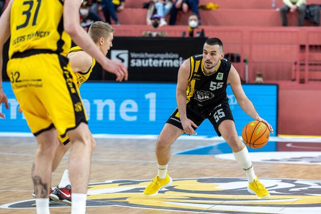 Karlo Miksic Kirchheim Knights, 55 Tigers Tuebingen vs Kirchheim Knights, 2 Basketball Bundesliga, Pro A, Barmer 2 Basketball, 19 Spieltag , Spielzeit 2021 2022, 14 01 2022 Tigers Tuebingen vs Kirchheim Knights, 2 Basketball Bundesliga, Pro A, Barmer 2 Basketball, 19 Spieltag , Spielzeit 2021 2022, 14 01 2022 Tuebingen Copyright: xNinaxSanderx xEibnerxPressefotox EP_NSR