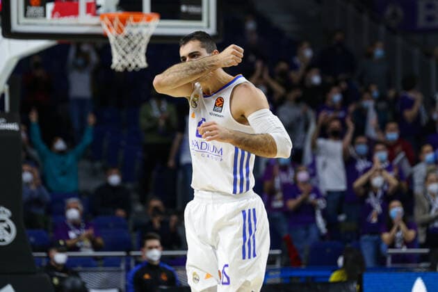 14th January 2021 Wizink Center Madrid, Spain Turkish Airlines Euroleague Basketball , Real Madrid versus Bitci Baskonia Alberto Abalde Real Madrid celebrating the three points Madrid Madrid Spain Basketball Copyright: xAlbaxPachecox xAgenciaxLOFx
