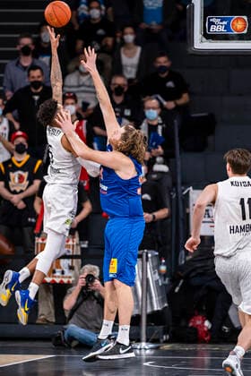 Caleb Homesley Towers , John Bryant MBC easyCredit BBL, Basketball Bundesliga, 1 league, season 2021 2022, 17 matchday 14 01 22, Hamburg, Hamburg Towers vs Syntainics MBC, Â