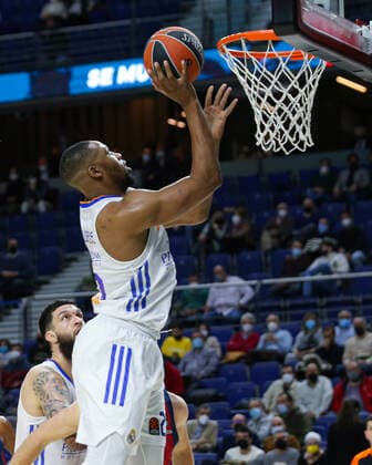 14th January 2021 Wizink Center Madrid, Spain Turkish Airlines Euroleague Basketball , Real Madrid versus Bitci Baskonia Guerschon Yabusele Real Madrid scoring a basket Madrid Madrid Spain Basketball Copyright: xAlbaxPachecox xAgenciaxLOFx