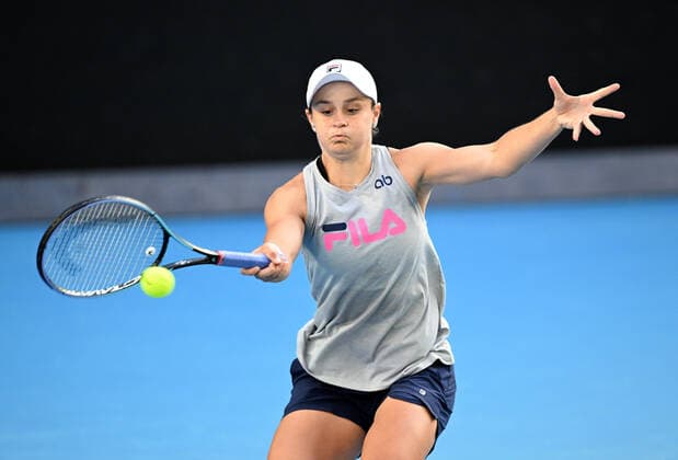 TENNIS AUSTRALIAN OPEN PRACTICE, Australian Ashleigh Barty in action during a practice session ahead of the Australian Open, at Melbourne Park in Melbourne, Saturday, January 15, 2022. . ( NO ARCHIVING, EDITORIAL USE ONLY, NO USE IN BOOKS WITHOUT CONSENT MELBOURNE VIC AUSTRALIA  Copyright: xDAVExHUNTx 20220115001613555205