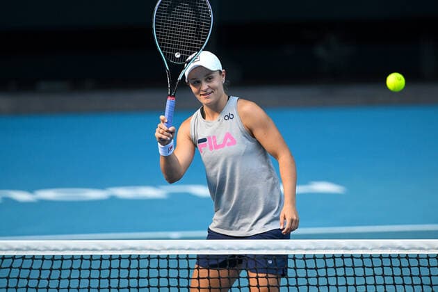 TENNIS AUSTRALIAN OPEN PRACTICE, Australian Ashleigh Barty in action during a practice session ahead of the Australian Open, at Melbourne Park in Melbourne, Saturday, January 15, 2022. . ( NO ARCHIVING, EDITORIAL USE ONLY, NO USE IN BOOKS WITHOUT CONSENT MELBOURNE VIC AUSTRALIA  Copyright: xDAVExHUNTx 20220115001613556491
