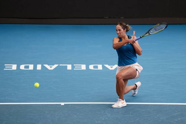 ADELAIDE, AUSTRALIA - JANUARY 15: Madison Keys of United States plays a forehand during the WTA, Tennis Damen finals singles match between Alison Riske of United States and Madison Keys of United States on day seven of the Adelaide International tennis tournament 2 at Memorial Drive on January 15, 2022 in Adelaide, Australia. (Photo by Peter Mundy Speed Media Icon Sportswire) TENNIS: JAN 15 Adelaide International Icon2201150054