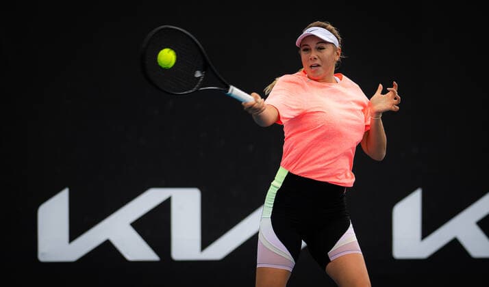January 15, 2022, MELBOURNE, AUSTRALIA: Amanda Anisimova of the United States during practice ahead of the 2022 Australian Open Grand Slam tennis tournament MELBOURNE AUSTRALIA - ZUMAa181 20220115_zaa_a181_022 Copyright: xRobxPrangex