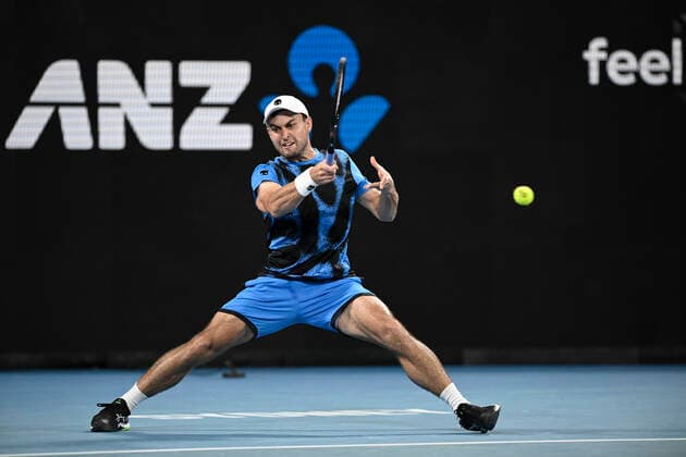 15th January 2022: Ken Rosewall Arena, Sydney Olympic Park, Sydney, Australia; Sydney Tennis Classic, Day 7 Mens Final: Aslan Karatsev of Russia hits a forehand return to Andy Murray of Great Britain  ActionPlus12356310 NigelxOwen