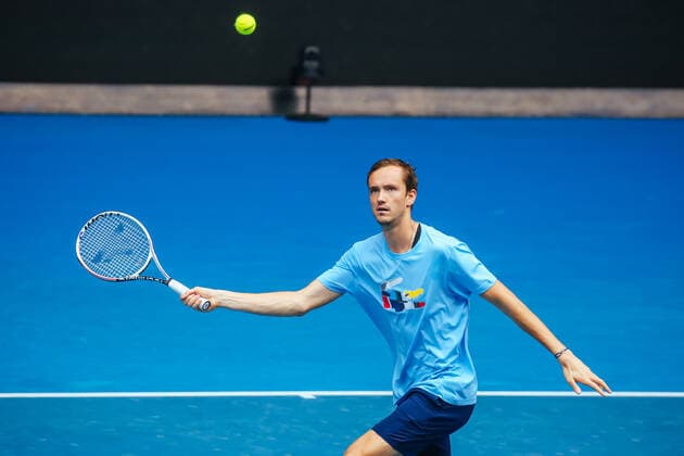 January 15, 2022: Daniil Medvedev practices ahead of the 2022 Australian Open at Melbourne Park on January 15, 2022 in Melbourne, Australia. - ZUMAp121 20220115_zsp_p121_039 Copyright: xChrisxPutnamx