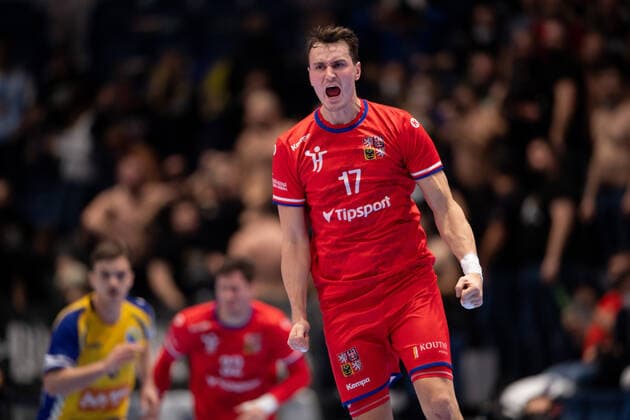 220115 Stanislav Kasparek of Czech Republic celebrates during the 2022 EHF European Handball Championship match between Czech Republic and Bosnia Herzegovina on January 15, 2022 in Bratislava Photo Petter Arvidson BILDBYRAN kod PA PA0368 bbeng ehf euro 2022 em 2022 european men handball s handball championship 2022 handball handboll handbolls em 2022 handball handball em 2022 czech republic bosnia and herzegovina tjeckien bosnien hercegovina jubel,  Copyright: PETTERxARVIDSON BB220115PA040