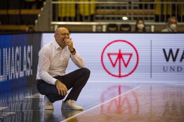 GER, Basketball,easy Credit BBL, EWE Baskets Oldenburg vs MHP RIESEN Ludwigsburg 15 01 2022, EWE Arena, Oldenburg, GER, easy Credit BBL, EWE Baskets Oldenburg vs MHP RIESEN Ludwigsburg , in picture Mladen DRIJENCIC EWE Baskets Oldenburg Head Coach Trainer nordphotoxRojahn nph00310
