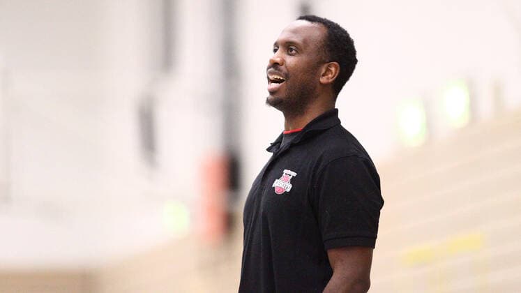 Basketball, 1 Regionalliga Nord, 16 Matchday, TSG Bergedorf Stargazers Rot Weiss Cuxhaven Baskets 76 63 , Cuxhaven Coach Aaron Cook Neuallermöhe Hamburg