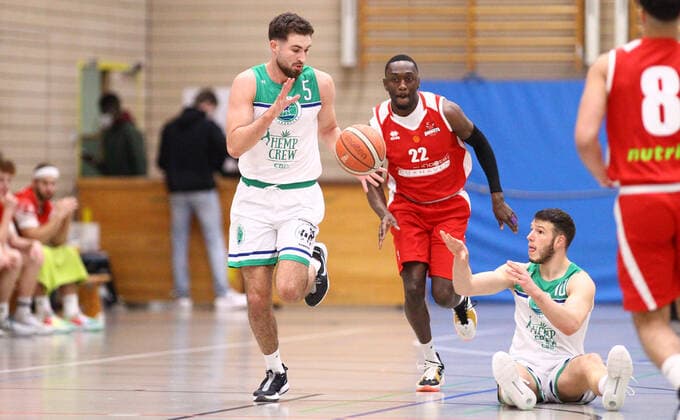 Basketball, 1 Regionalliga Nord, 16 Matchday, TSG Bergedorf Stargazers Rot Weiss Cuxhaven Baskets 76 63 , Aleksandar Postic TSG, l , Nene Kiameso Cuxhaven, M , Matej Jelovcic TSG, 3 v l Neuallermöhe Hamburg