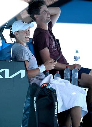 TENNIS AUSTRALIAN OPEN PRACTICE, Ashleigh Barty of Australia is seen during a practice session ahead of the Australian Open, at Melbourne Park in Melbourne, Sunday, January 16, 2022. ( NO ARCHIVING, EDITORIAL USE ONLY, NO USE IN BOOKS WITHOUT CONSENT MELBOURNE VIC AUSTRALIA  Copyright: xDAVExHUNTx 20220116001613821320